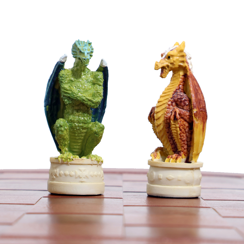 ชุดหมากรุกแฟนตาซีอัศวินมังกรยุ - Yearbook Board Game Theme บทวิจารณ์และราคา